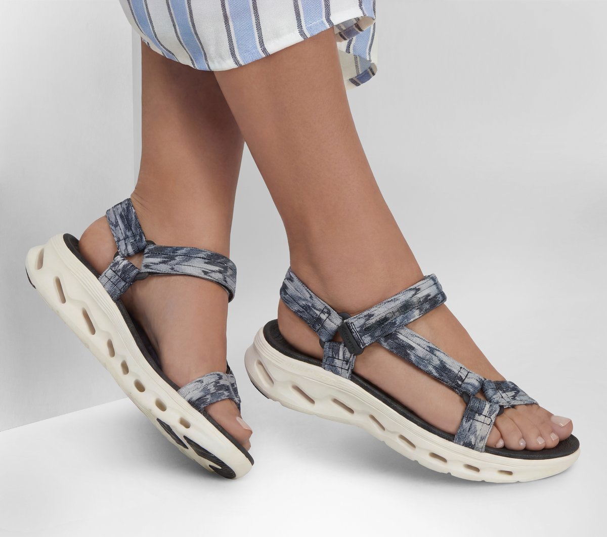 GO WALK Glide-Step 2.0 Sandal - Ava - Image 2