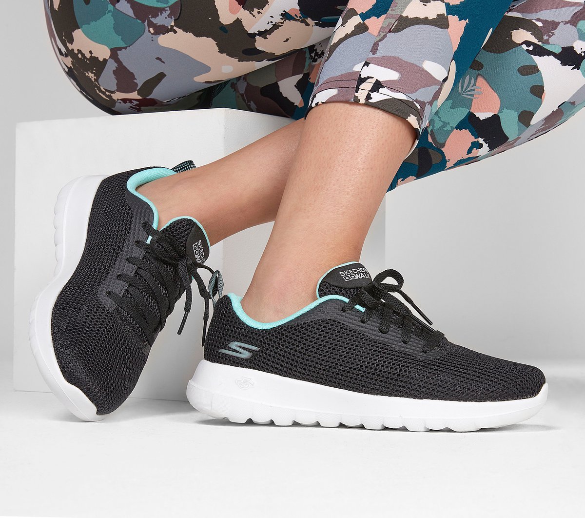 Skechers GOwalk Joy - Upturn - Image 2